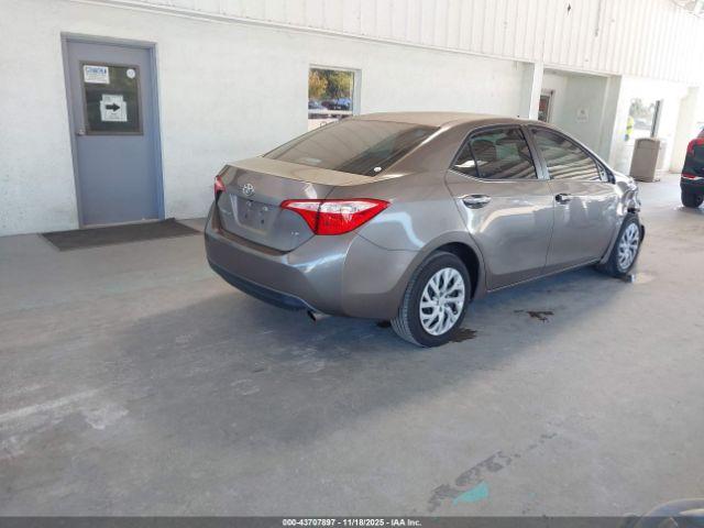 Toyota Corolla Le Image 10