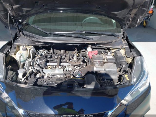 Nissan Versa S Image 7