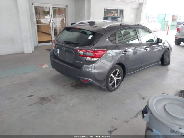 Subaru Impreza Premium 5-door Image 6