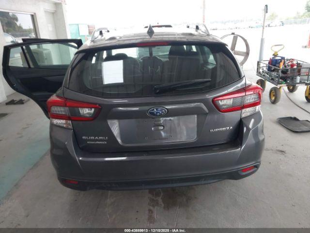 Subaru Impreza Premium 5-door Image 15