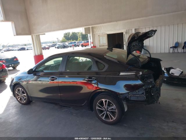 Kia Forte Lxs Image 10