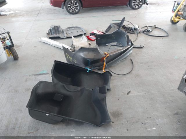 Toyota Camry Le Image 15