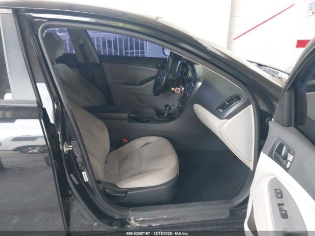 Kia Optima Lx Image 11