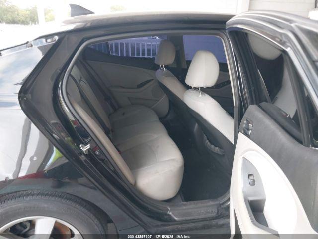 Kia Optima Lx Image 15