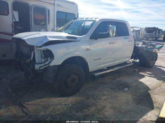 Ram 3500 Laramie Image 11