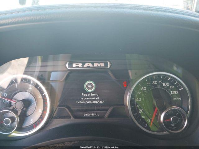 Ram 3500 Laramie Image 3