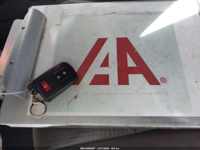 Toyota Tacoma Limited Image 10