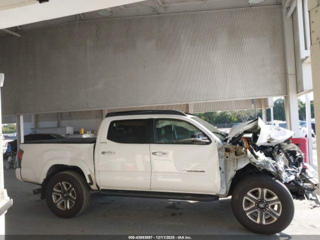 Toyota Tacoma Limited Image 12