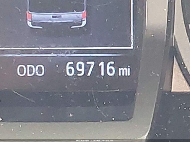 Toyota Tacoma Limited Image 11