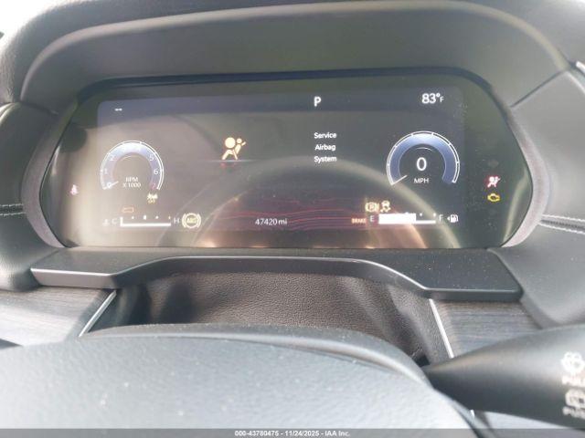 Jeep Grand Cherokee Limited 4x2 Image 11