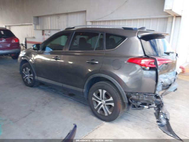 Toyota RAV4 Le Image 2
