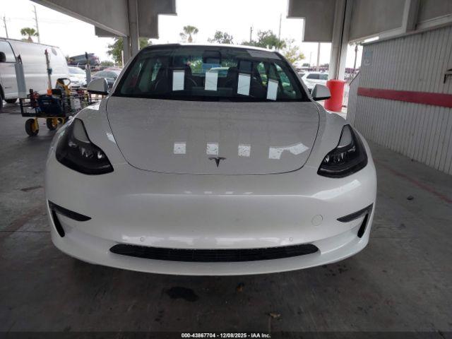 Tesla Model 3 Standard Range Plus Rear-wheel Drive Image 8