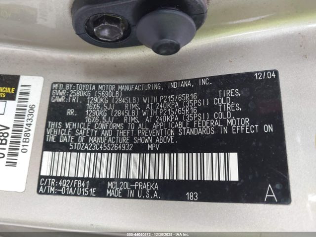 Toyota Sienna Le Image 5