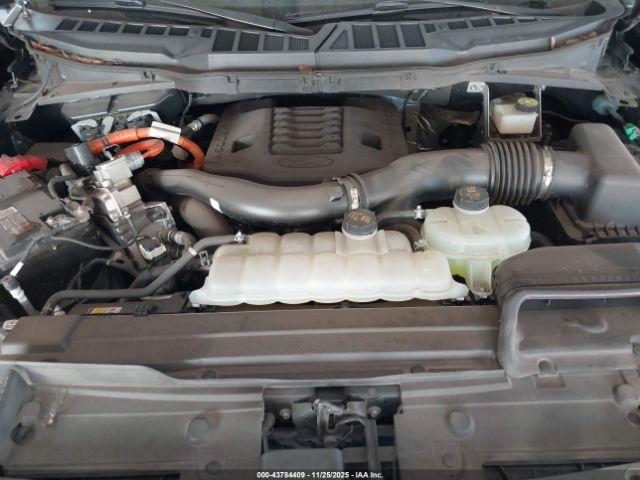 Ford F-150 Lariat Image 16