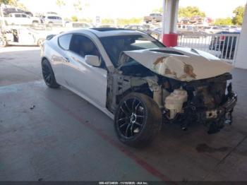  Salvage Hyundai Genesis