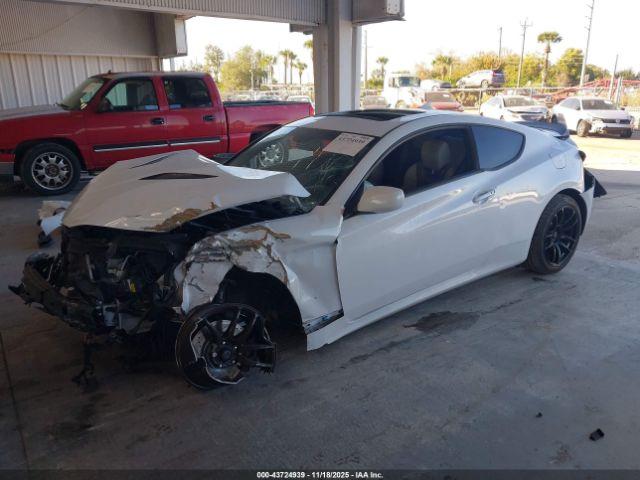 Hyundai Genesis 2.0t Premium Image 2