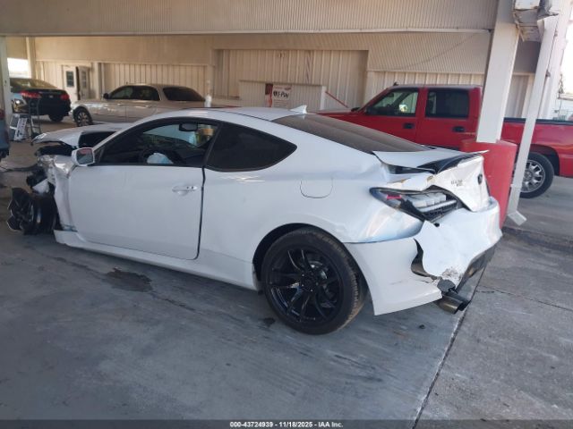 Hyundai Genesis 2.0t Premium Image 5