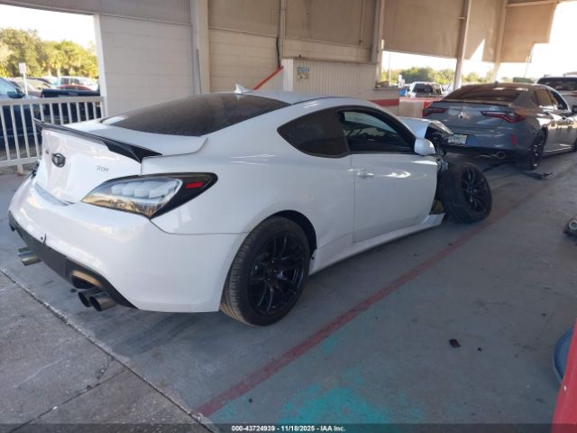 Hyundai Genesis 2.0t Premium Image 9