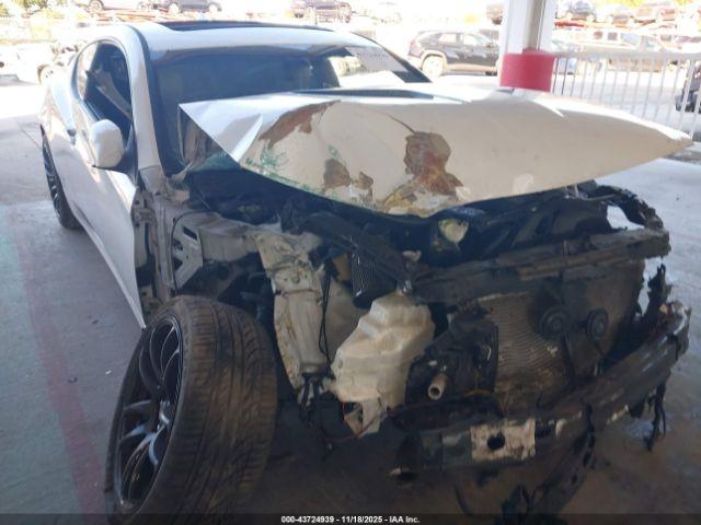 Hyundai Genesis 2.0t Premium Image 3