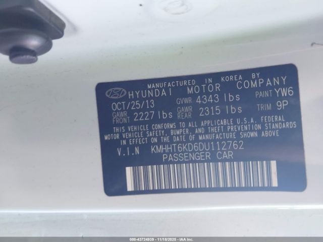 Hyundai Genesis 2.0t Premium Image 10