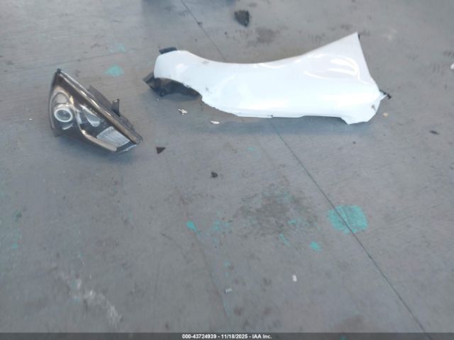 Hyundai Genesis 2.0t Premium Image 7