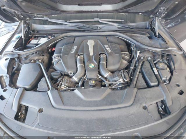 BMW 7 Series Image 6