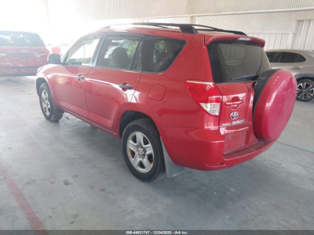Toyota RAV4 Image 4