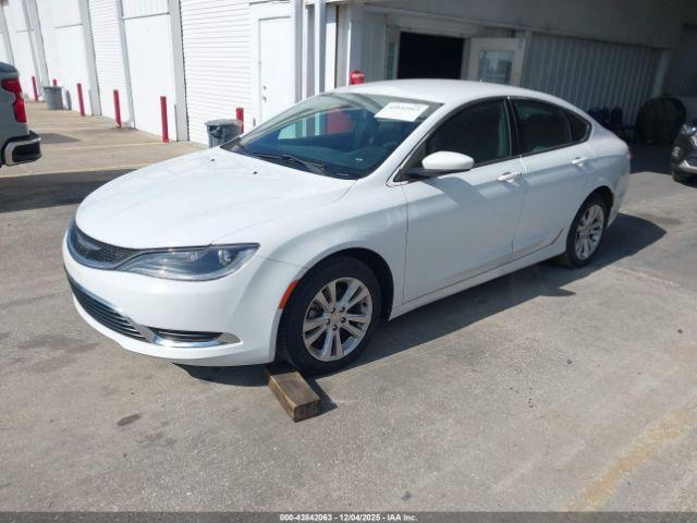 Chrysler 200 Limited Image 5