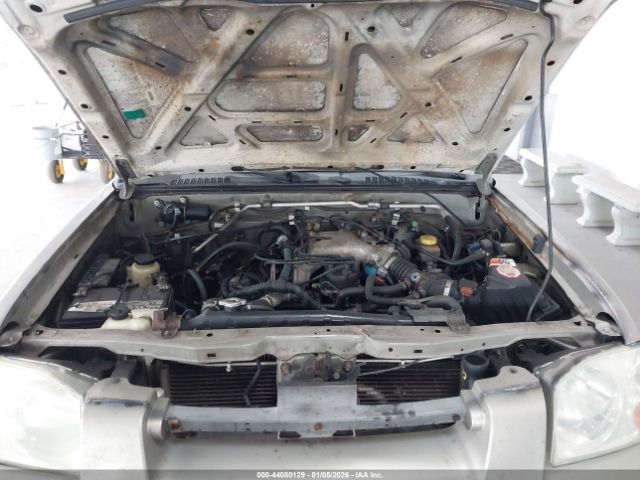 Nissan Frontier Xe-v6 Image 10