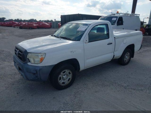 Toyota Tacoma Image 12