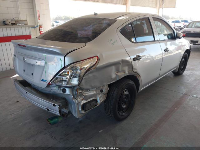Nissan Versa 1.6 S+ Image 15