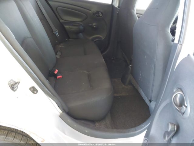 Nissan Versa 1.6 S+ Image 2