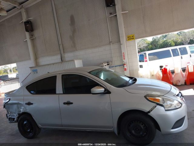 Nissan Versa 1.6 S+ Image 5