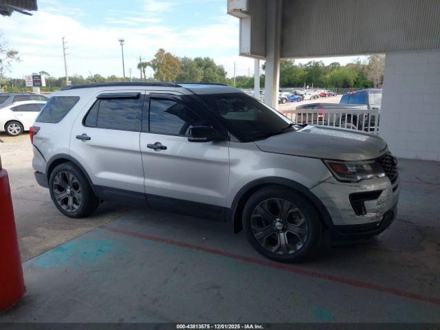 Ford Explorer Sport Image 12