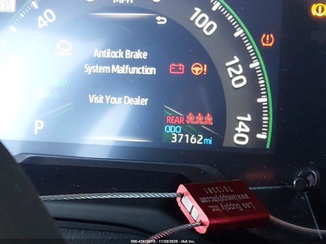 Toyota RAV4 Le Image 3