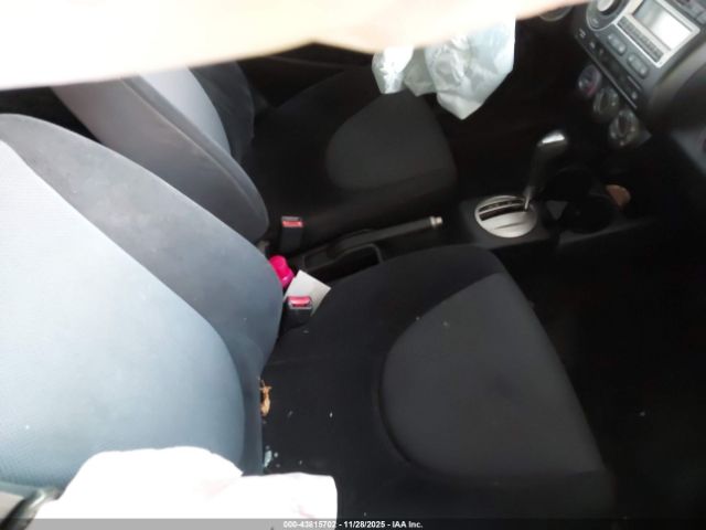 Honda Fit Sport Image 8