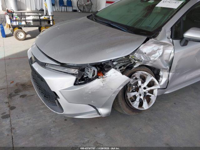 Toyota Corolla Le Image 7