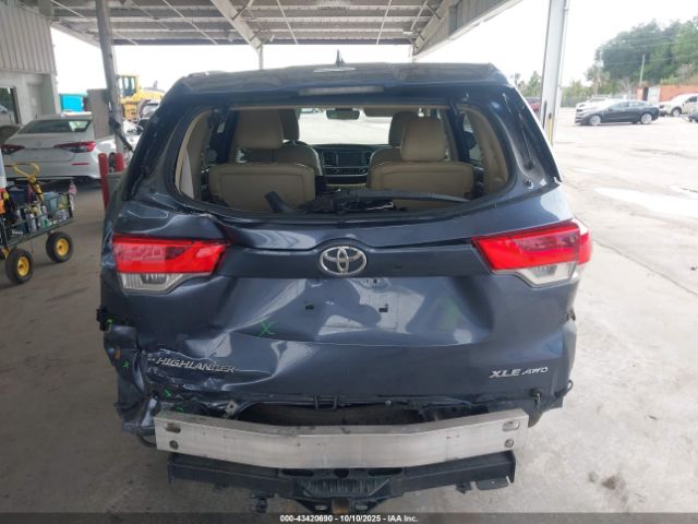 Toyota Highlander Xle Image 15