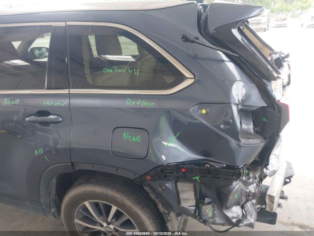 Toyota Highlander Xle Image 13