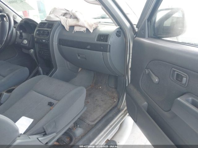 Nissan Frontier Xe Image 5