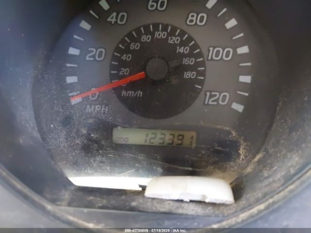 Nissan Frontier Xe Image 11