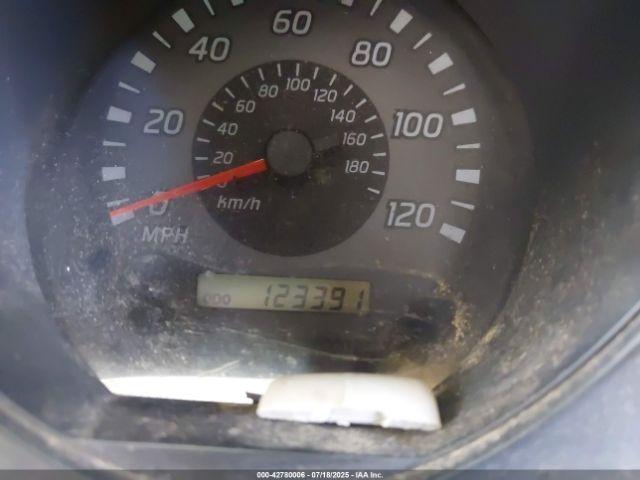 Nissan Frontier Xe Image 7