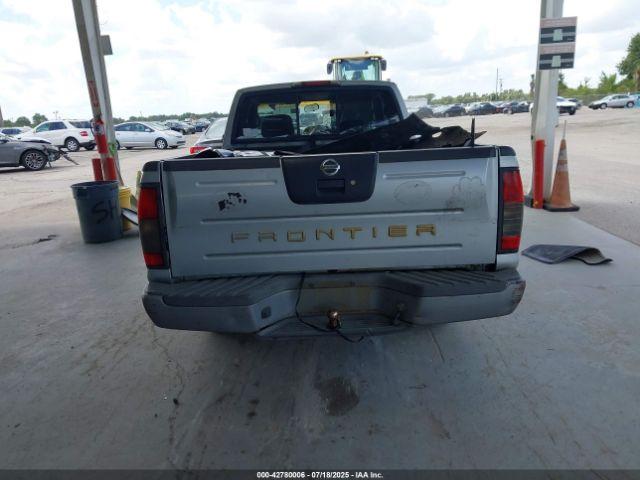 Nissan Frontier Xe Image 12