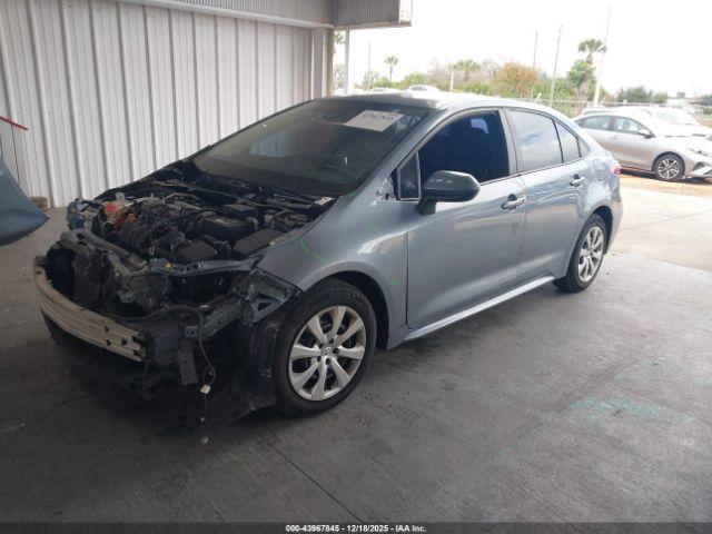 Toyota Corolla Le Image 15