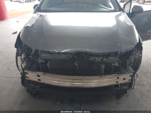 Toyota Corolla Le Image 12