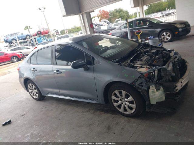 Toyota Corolla Le Image 13