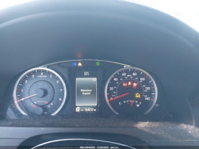 Toyota Camry Se Image 2