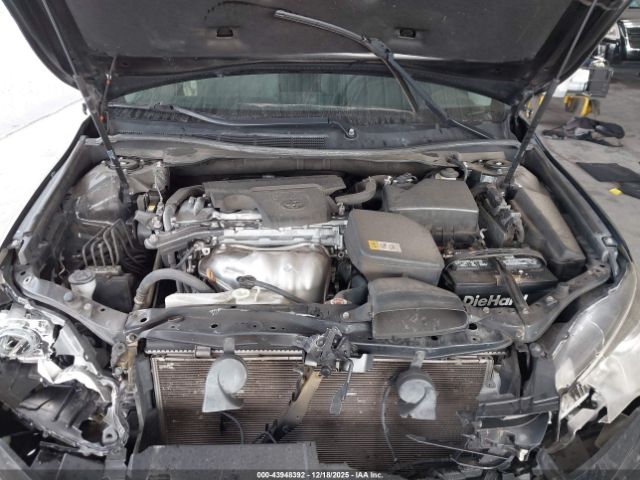 Toyota Camry Se Image 4
