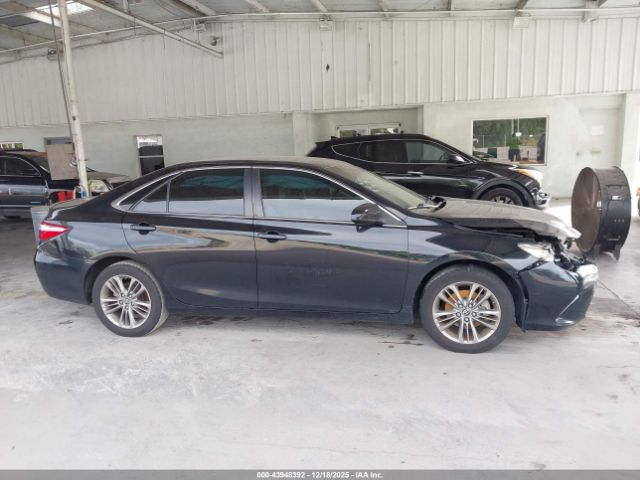 Toyota Camry Se Image 14