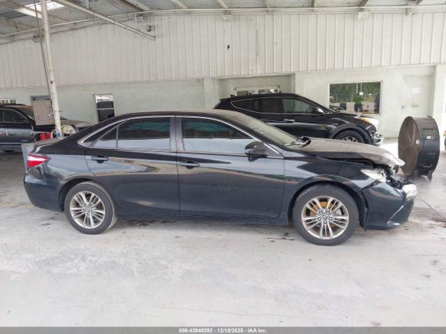 Toyota Camry Se Image 14